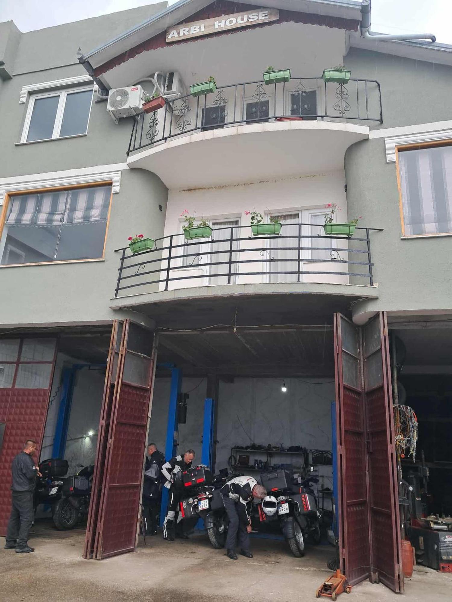 Arbi Guest House Kukes Kültér fotó